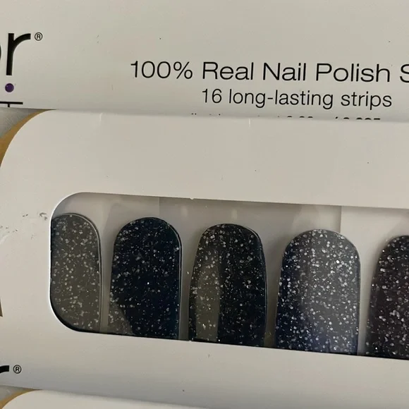 Color street bundle - Picture 3 of 10